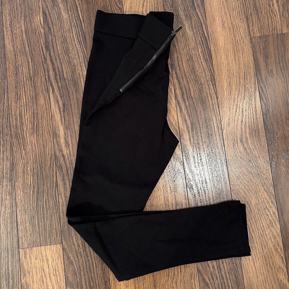Le Chateau Women's Black Stretch Pants